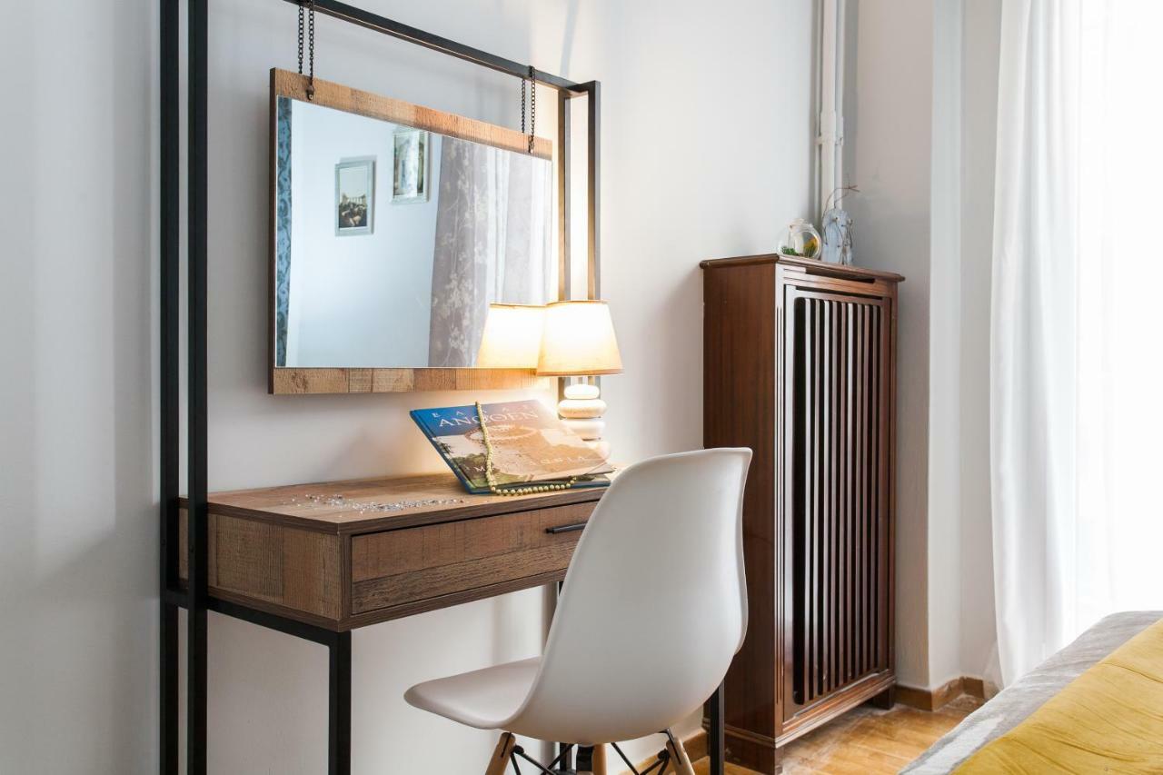 Cozy, Central, Safe Double Rooms In Apartment, Close To Acropolis Athens Ngoại thất bức ảnh